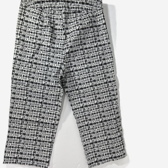 89th & MADISON BLACK AND WHITE CAPRIS size 10 - Picture 2 of 7